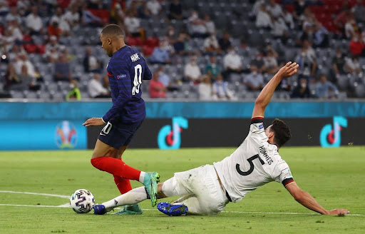 Tiểu sử trung vệ Mats Hummels